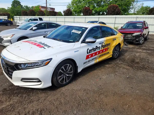 1HGCV3F17JA014135 2018 HONDA ACCORD - Image 1