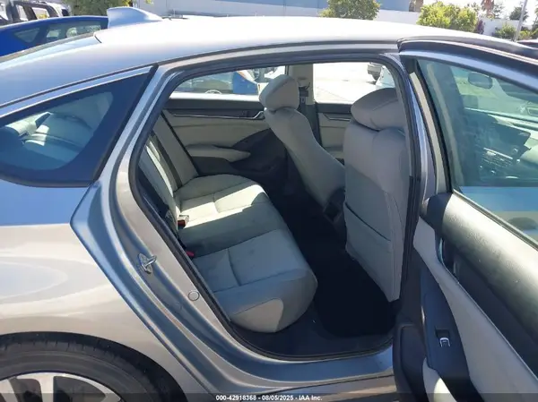 1HGCV3F17KA000334 2019 HONDA ACCORD - Image 8
