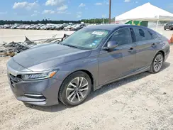 1HGCV3F18JA010837 2018 HONDA ACCORD