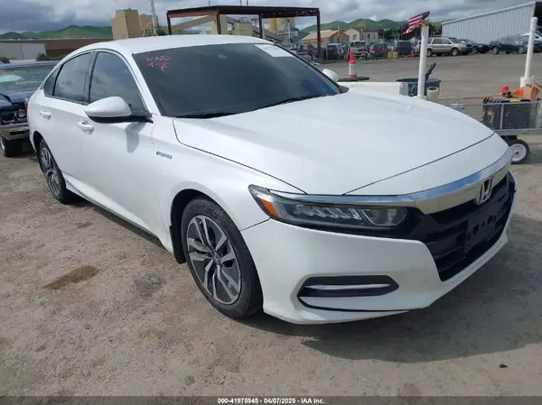 1HGCV3F18JA011843 2018 HONDA ACCORD - Image 1