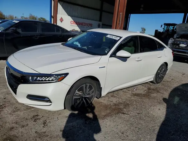 1HGCV3F18KA015828 2019 HONDA ACCORD - Image 1