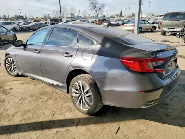 1HGCV3F18LA005432 2020 HONDA ACCORD - Image 2