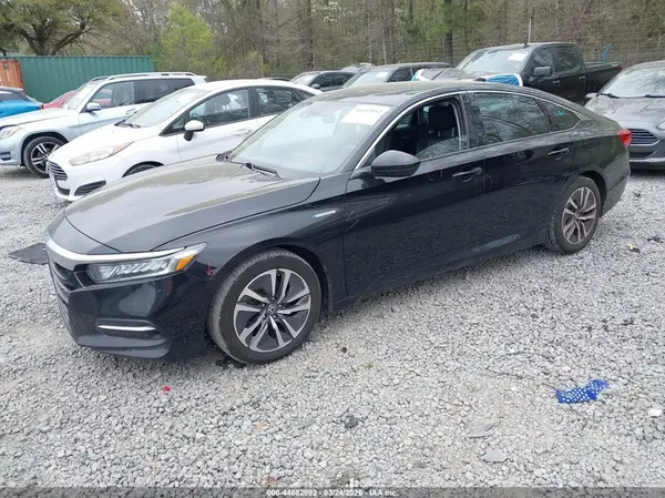 1HGCV3F19JA006151 2018 HONDA ACCORD - Image 2