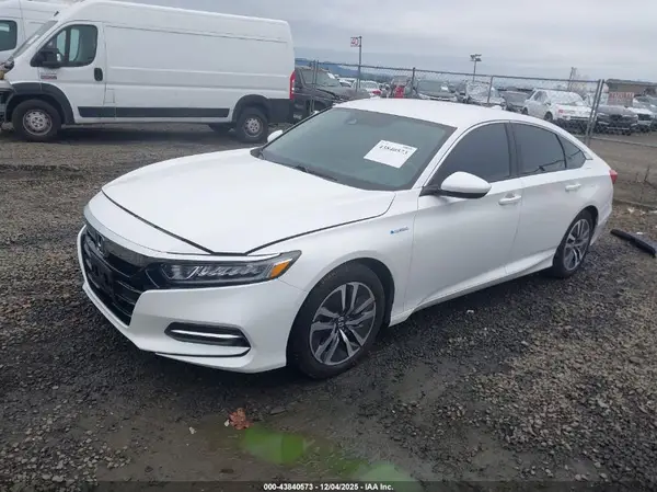 1HGCV3F19JA006778 2018 HONDA ACCORD - Image 2