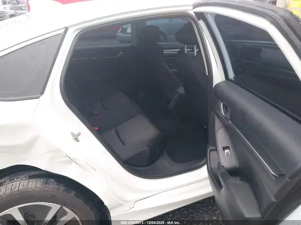 1HGCV3F19JA006778 2018 HONDA ACCORD - Image 8