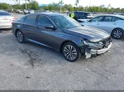 1HGCV3F19JA009101 2018 HONDA ACCORD