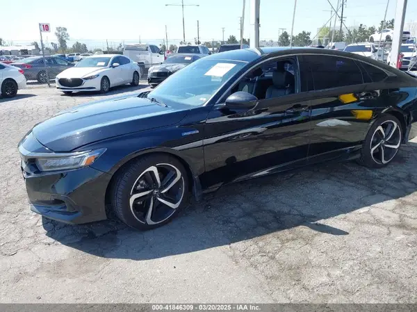 1HGCV3F20NA010670 2022 HONDA ACCORD - Image 2