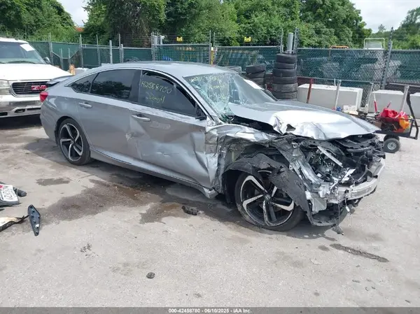 1HGCV3F21NA037375 2022 HONDA ACCORD - Image 1