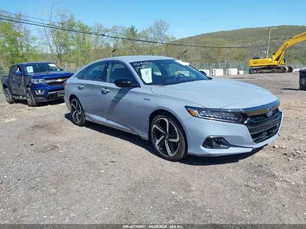 1HGCV3F21NA044617 2022 HONDA ACCORD - Image 1