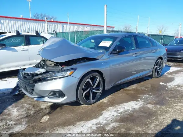 1HGCV3F24NA031375 2022 HONDA ACCORD - Image 2