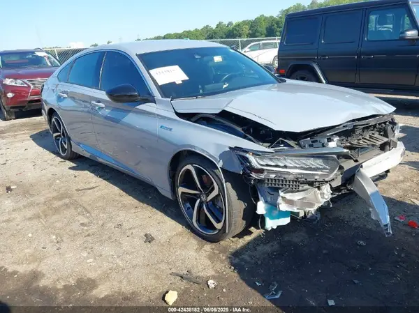 1HGCV3F24NA037807 2022 HONDA ACCORD - Image 1