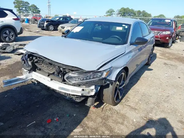 1HGCV3F24NA037807 2022 HONDA ACCORD - Image 2