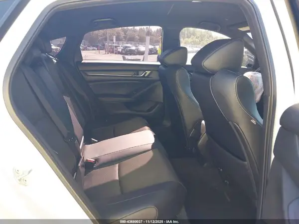 2022 HONDA ACCORD auction photo 8