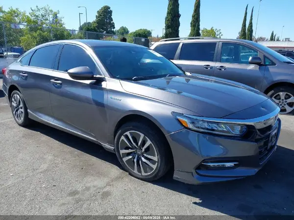 1HGCV3F41JA000662 2018 HONDA ACCORD - Image 1