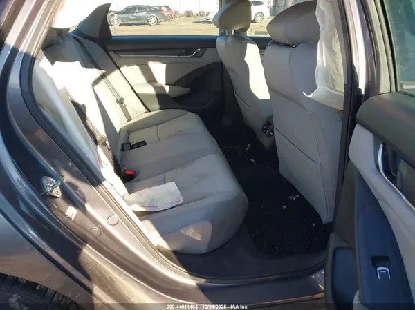 1HGCV3F41KA014322 2019 HONDA ACCORD - Image 8