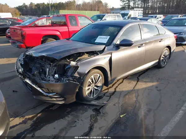 1HGCV3F42JA000654 2018 HONDA ACCORD - Image 2