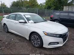 1HGCV3F42JA004395 2018 HONDA ACCORD