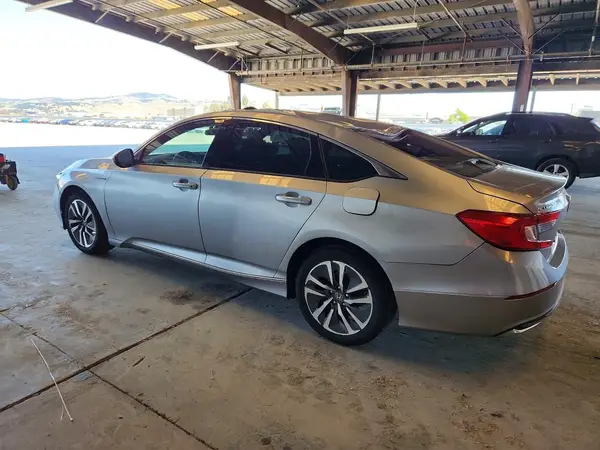 1HGCV3F42JA013520 2018 HONDA ACCORD - Image 2