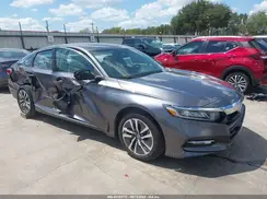 1HGCV3F43JA000596 2018 HONDA ACCORD