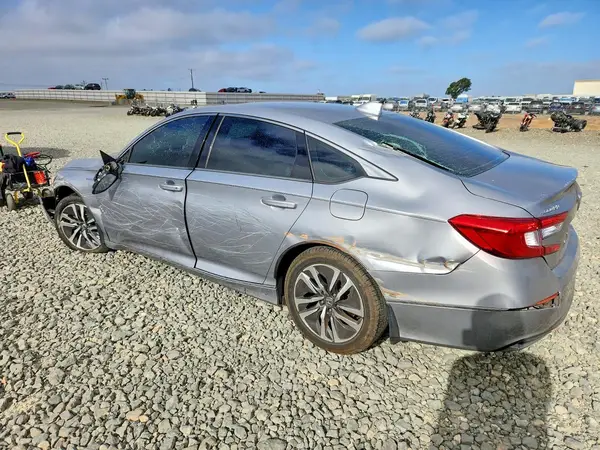 1HGCV3F43JA007385 2018 HONDA ACCORD - Image 2