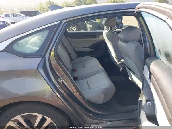 1HGCV3F43KA018467 2019 HONDA ACCORD - Image 8
