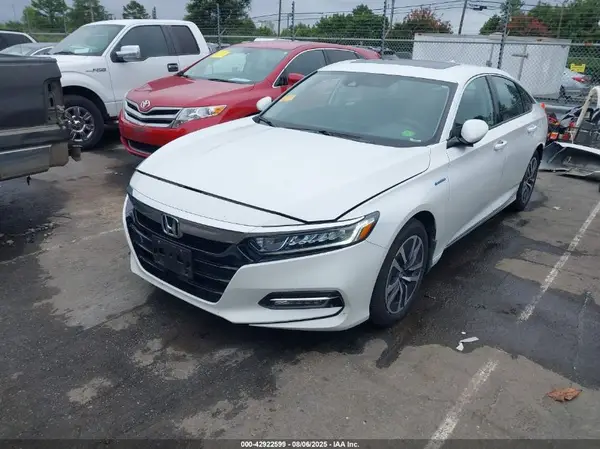 1HGCV3F43KA021658 2019 HONDA ACCORD - Image 2