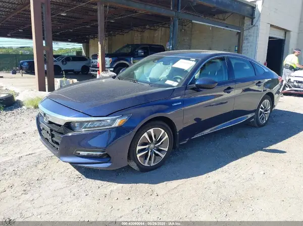 1HGCV3F43LA007955 2020 HONDA ACCORD - Image 2