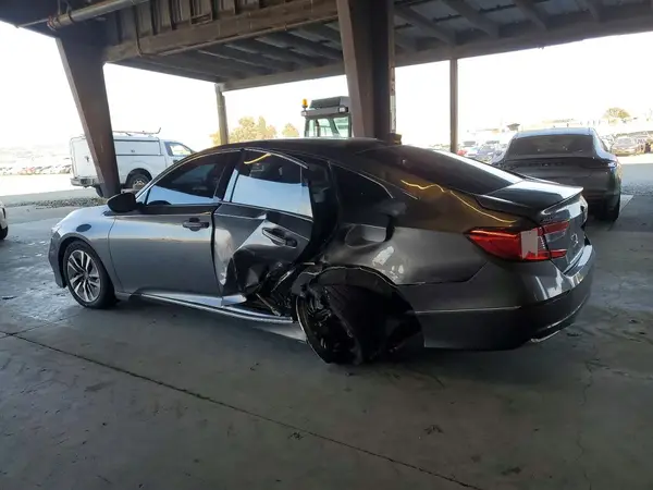 1HGCV3F44JA000641 2018 HONDA ACCORD - Image 2