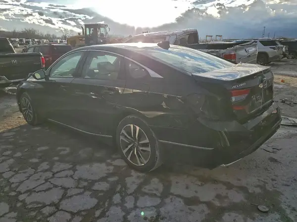 1HGCV3F44JA007976 2018 HONDA ACCORD - Image 2