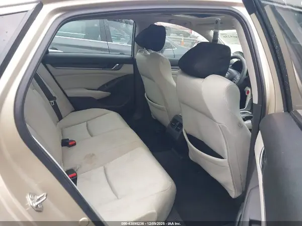 1HGCV3F44JA011381 2018 HONDA ACCORD - Image 8