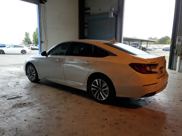 1HGCV3F44JA011977 2018 HONDA ACCORD - Image 2