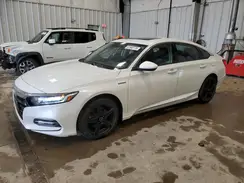 1HGCV3F44JA017312 2018 HONDA ACCORD