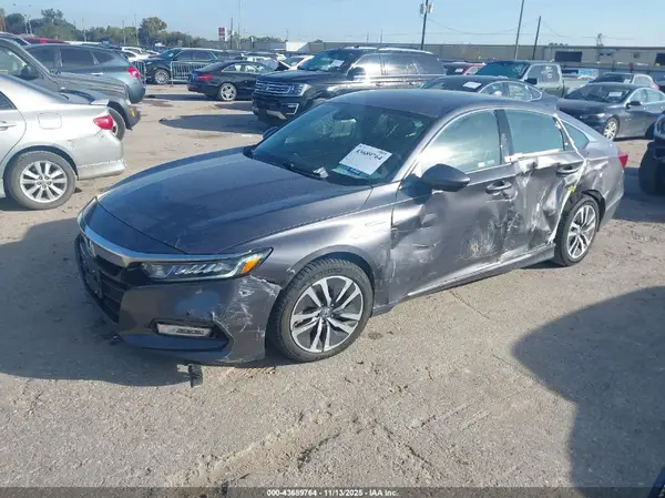 1HGCV3F44LA006121 2020 HONDA ACCORD - Image 2