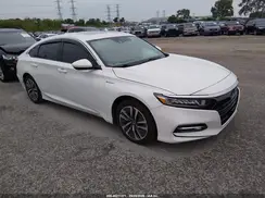 1HGCV3F45JA007520 2018 HONDA ACCORD