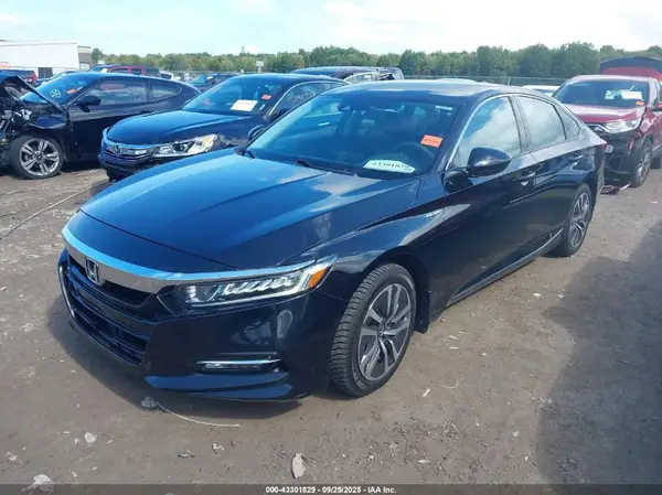 1HGCV3F46JA007400 2018 HONDA ACCORD - Image 2