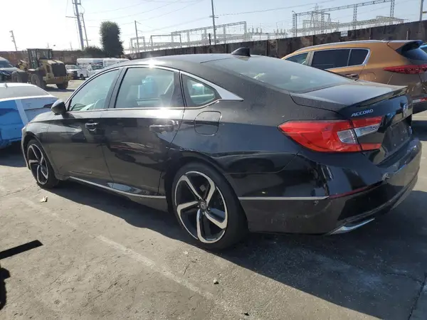 1HGCV3F46JA010653 2018 HONDA ACCORD - Image 2