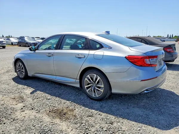 1HGCV3F46JA010684 2018 HONDA ACCORD - Image 2