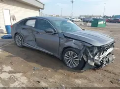 1HGCV3F46JA015268 2018 HONDA ACCORD