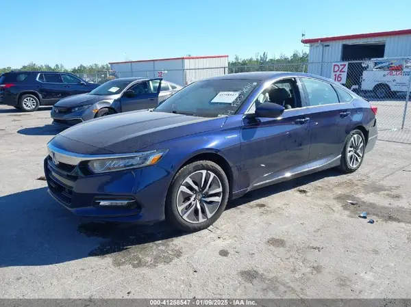 1HGCV3F46KA003624 2019 HONDA ACCORD - Image 2