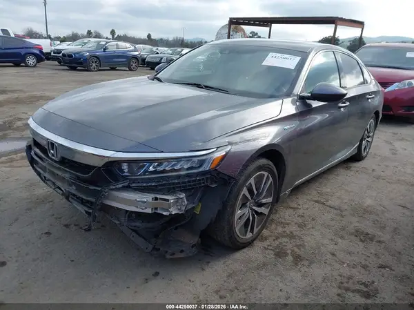 1HGCV3F46KA017376 2019 HONDA ACCORD - Image 2