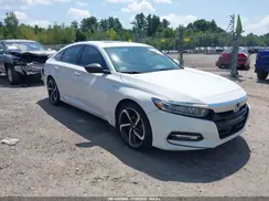 1HGCV3F47JA002061 2018 HONDA ACCORD