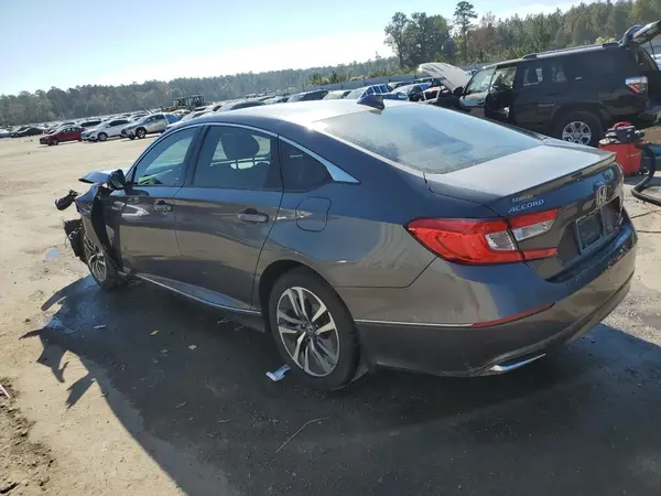 1HGCV3F47JA007888 2018 HONDA ACCORD - Image 2