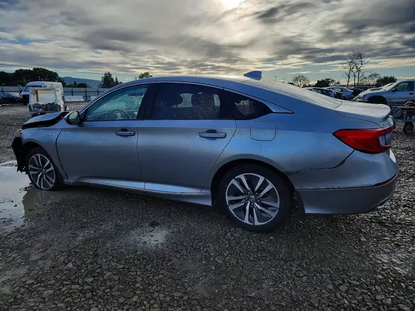 1HGCV3F47JA007955 2018 HONDA ACCORD - Image 2
