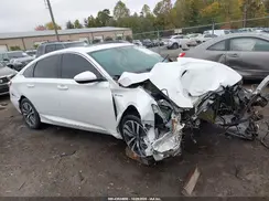 1HGCV3F47JA010676 2018 HONDA ACCORD