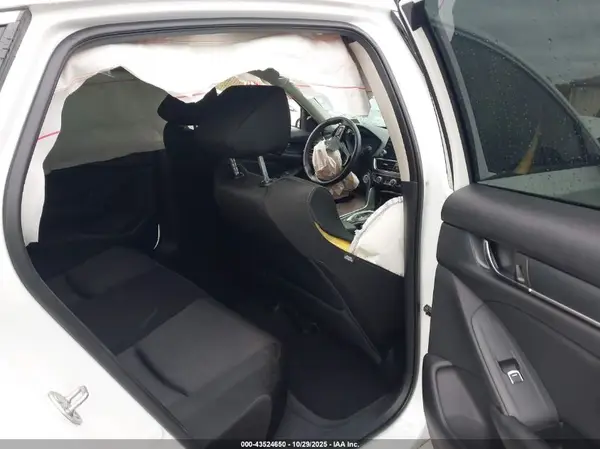 1HGCV3F47JA010676 2018 HONDA ACCORD - Image 8