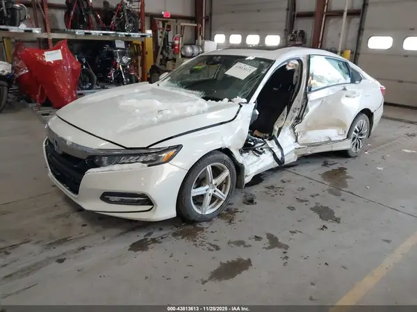 1HGCV3F47KA000747 2019 HONDA ACCORD - Image 2