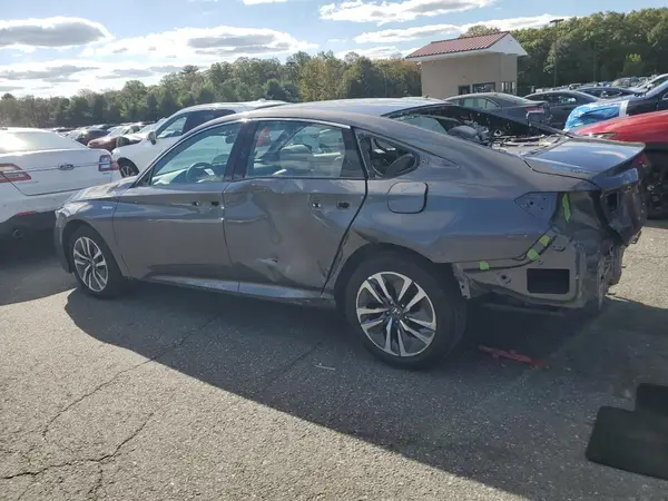 1HGCV3F47KA010887 2019 HONDA ACCORD - Image 2