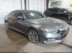 1HGCV3F48JA000738 2018 HONDA ACCORD