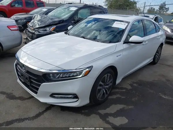 1HGCV3F48KA017797 2019 HONDA ACCORD - Image 2