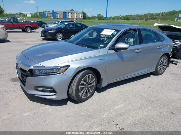 1HGCV3F48KA018190 2019 HONDA ACCORD - Image 2